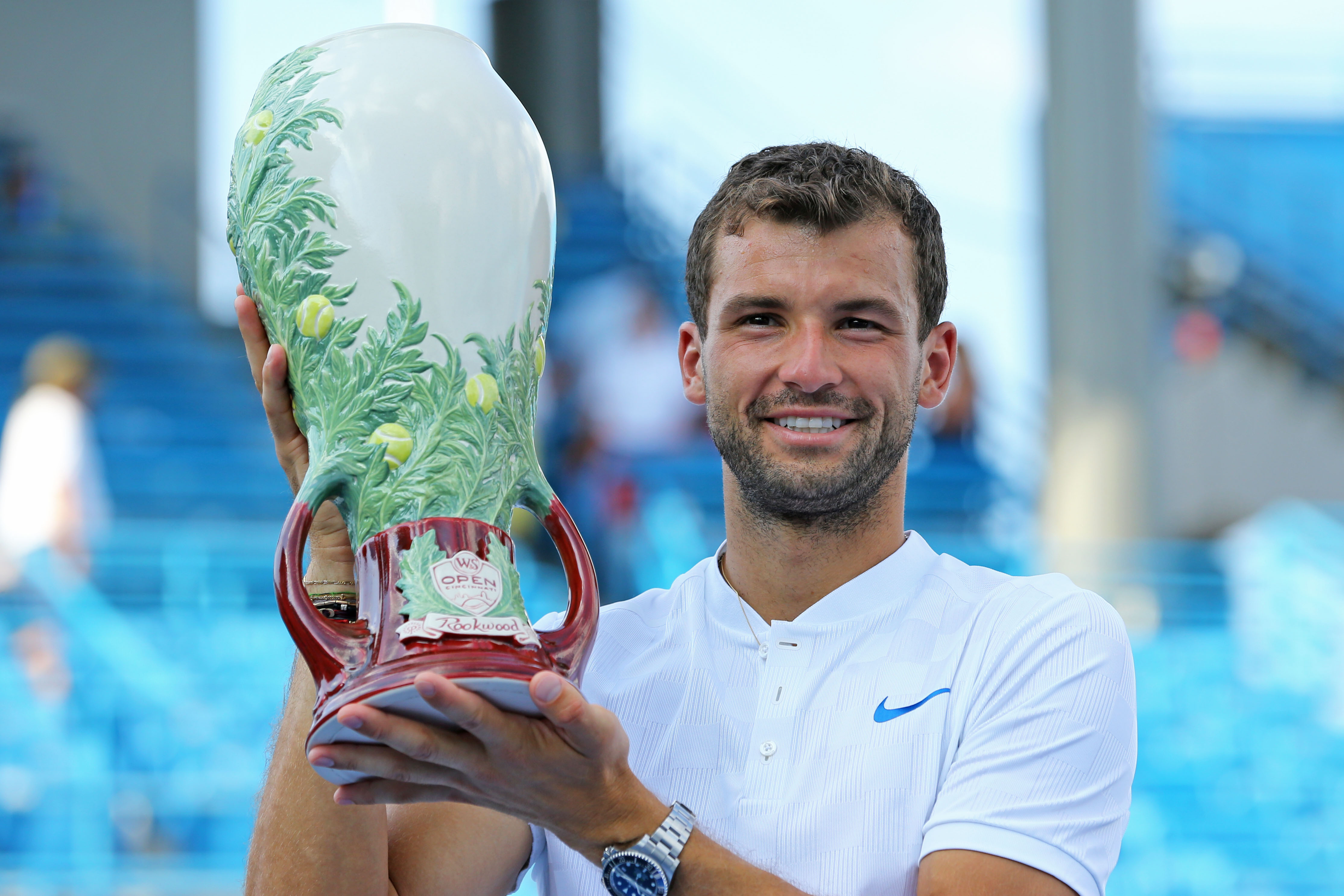 Dimitrov lần đầu được cầm chiếc cúp ATP Masters 1.000 /// REUTERS