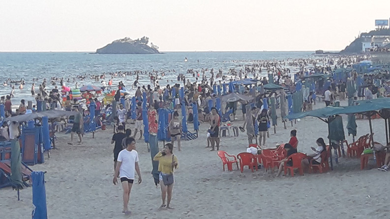 Bãi biển sạch rác Vũng Tàu