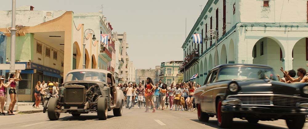 'Fast & Furious 8' là bộ phim điện ảnh đầu tiên của Hollywood được cấp phép quay tại Cuba sau khi Mỹ và nước này bình thường hóa quan hệ /// Ảnh: Universal