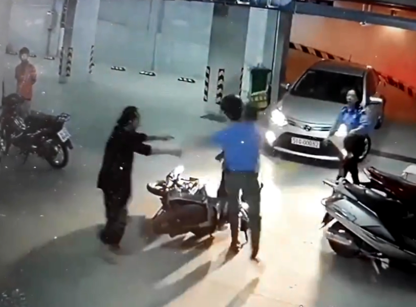 'Bảo vệ chung cư đánh người lớn tuổi' từng có tiền án mua bán ma túy