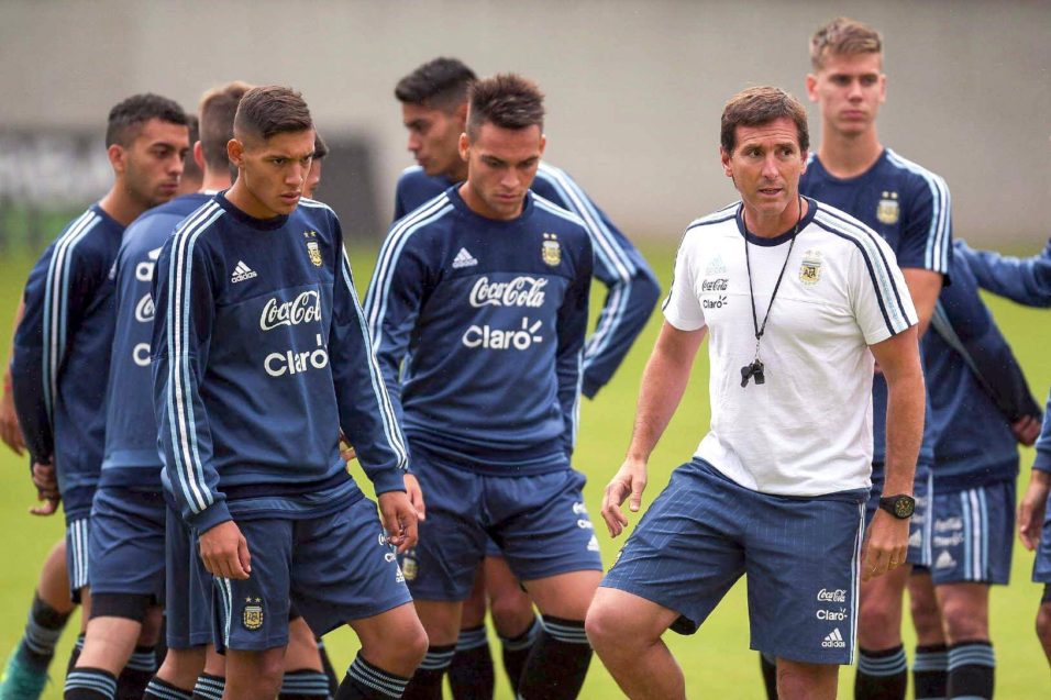 Đội Argentina sắp sang Việt Nam và sẽ mang đến không khí bóng đá trẻ trung, chuyên nghiệp /// Liên đoàn Bóng đá Argentina
